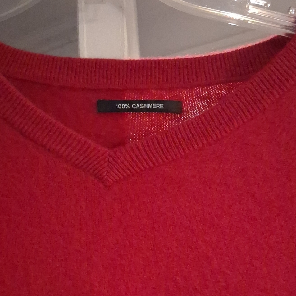 Red Cashmere Men's Sweater